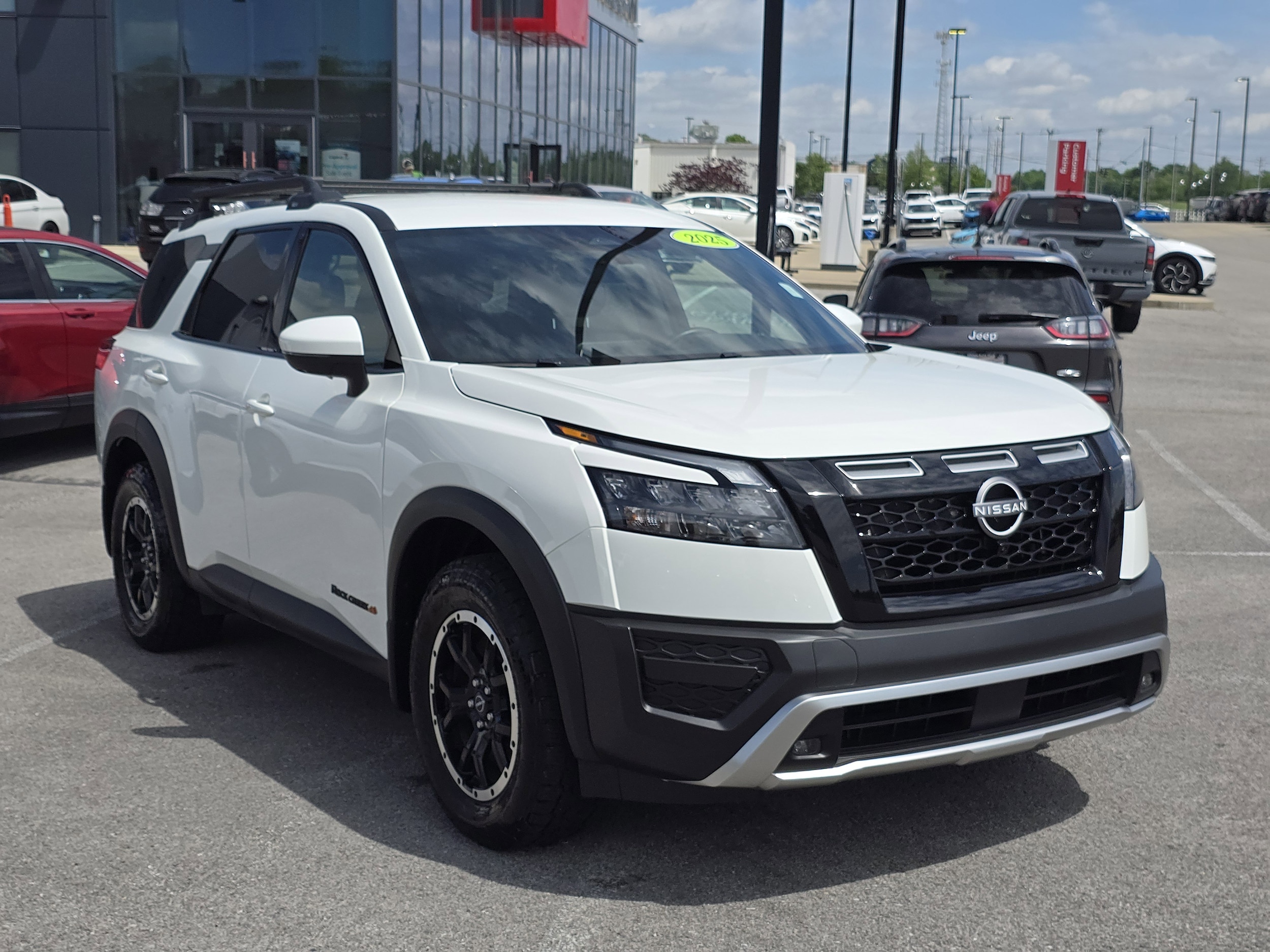 2025 Nissan Pathfinder Sport Utility 