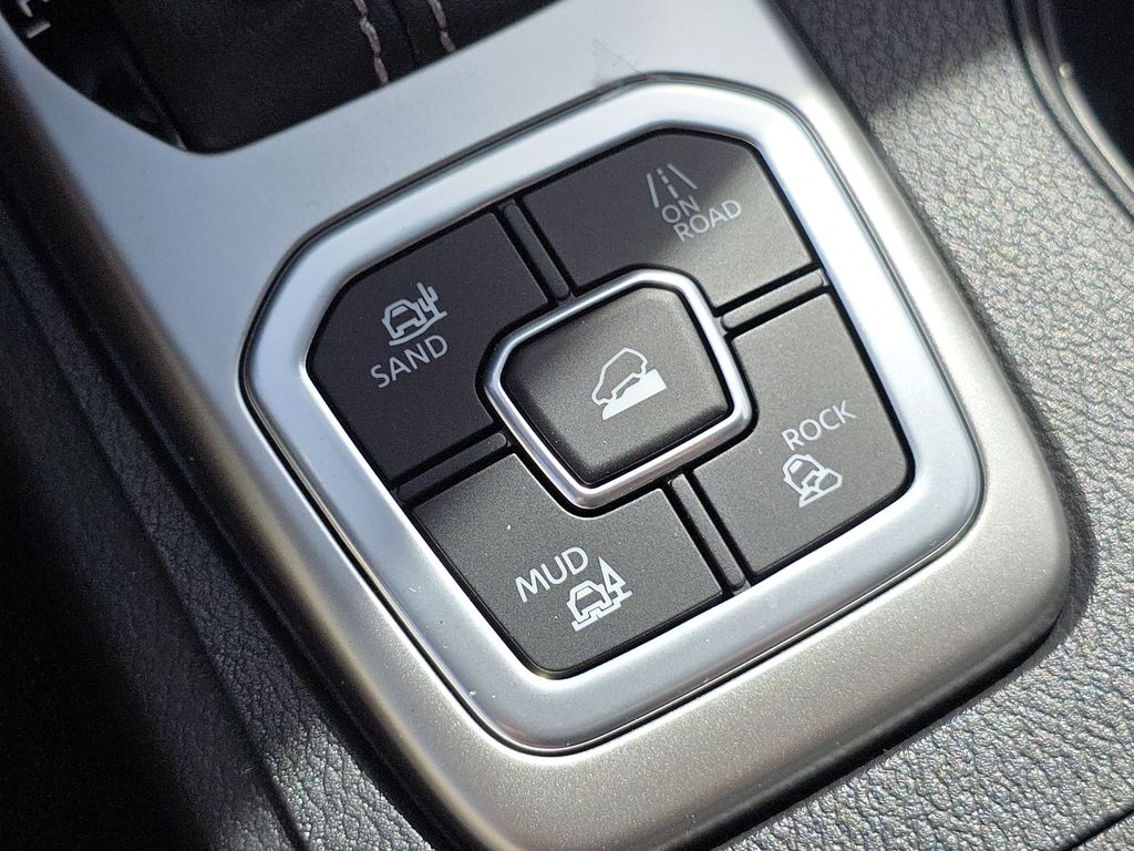 2026 Nissan Frontier SV - Photo 6