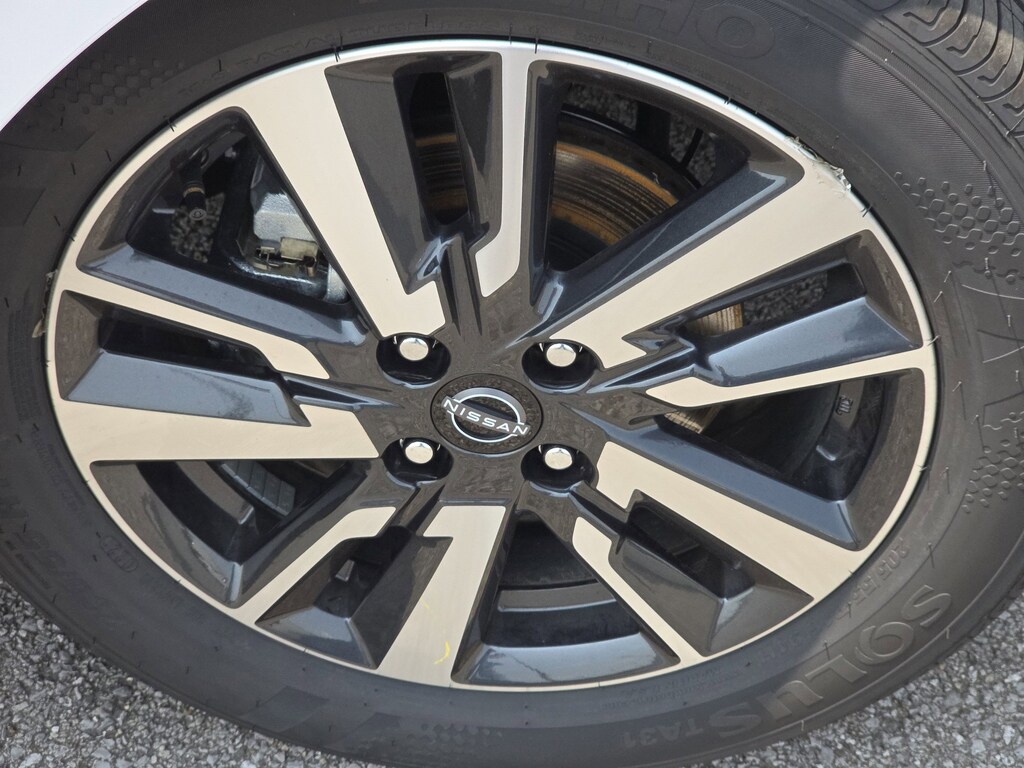 2025 Nissan Versa S photo 2