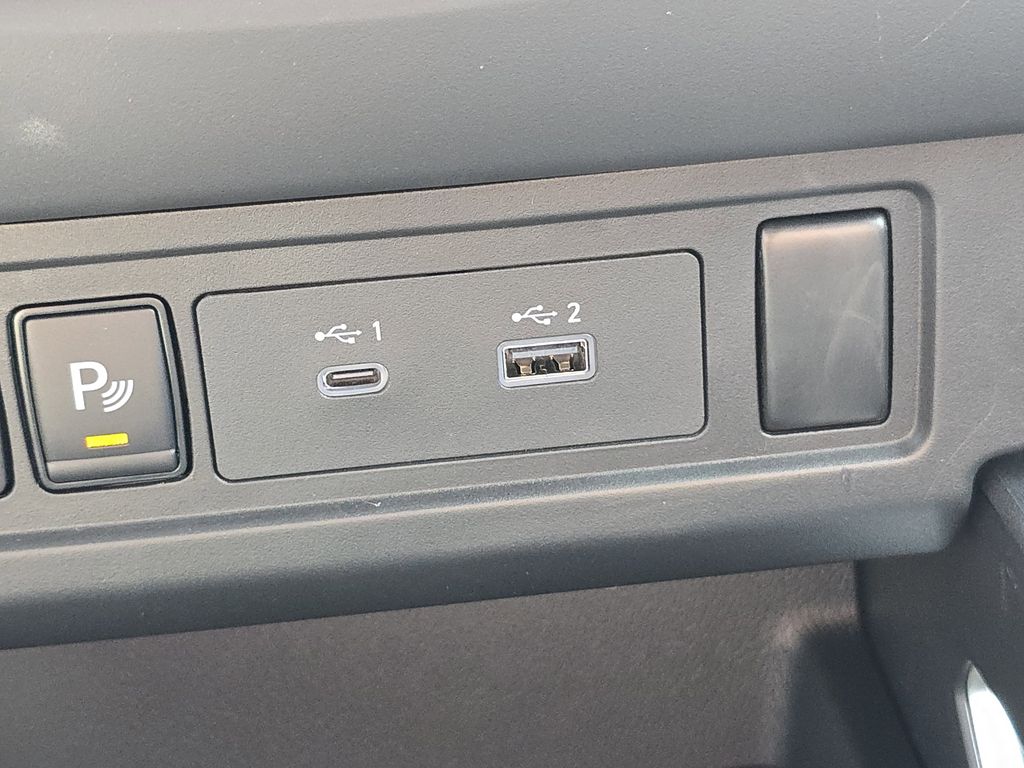 2026 Nissan Frontier SV - Photo 9