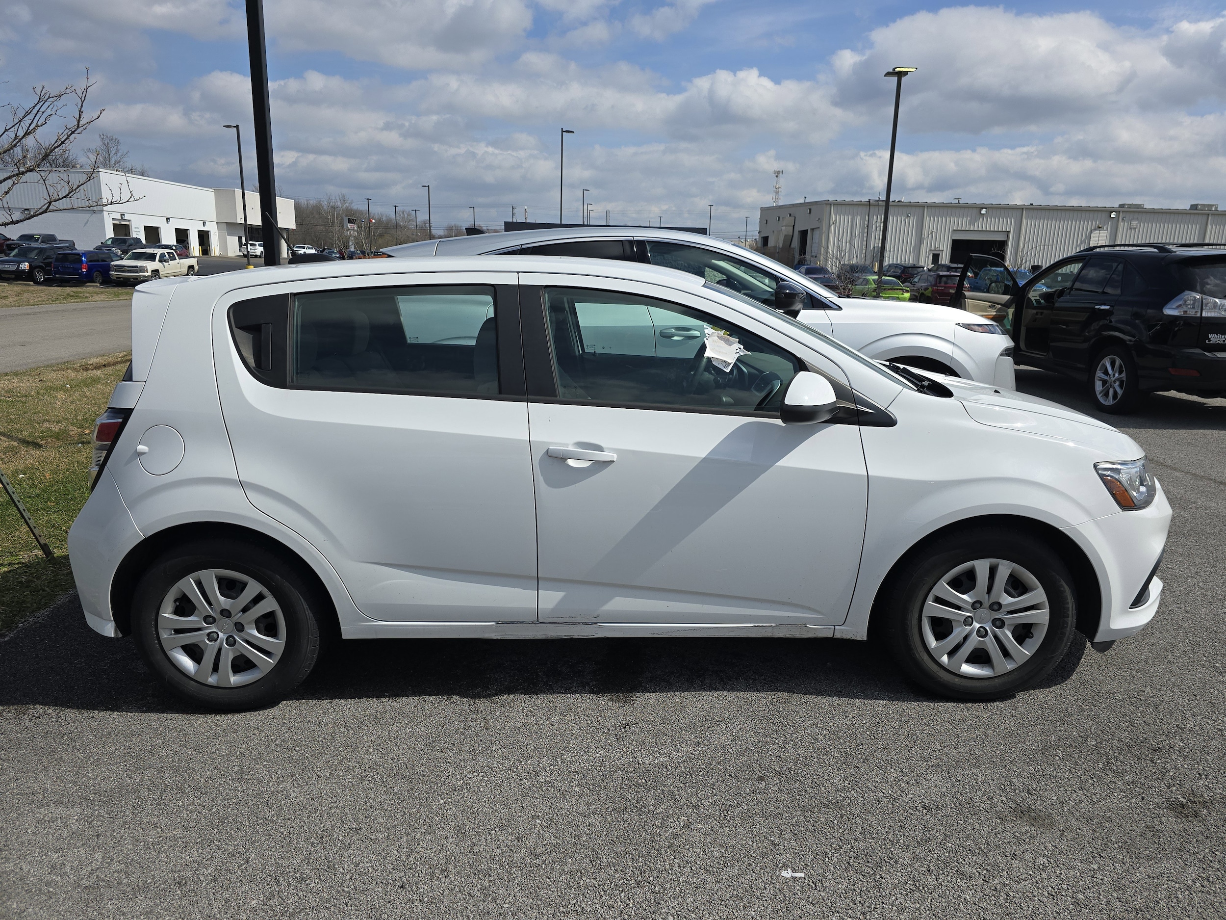 Used 2019 Chevrolet Sonic 1FL with VIN 1G1JG6SB2K4115088 for sale in Hopkinsville, KY