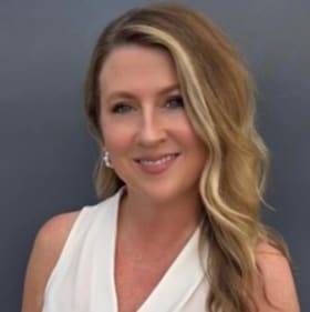 Staff member Jennifer Marszalek from ID_2db3f6a701c1