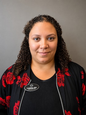 Staff member Theresa Rae from ID_2db3f6a701c1