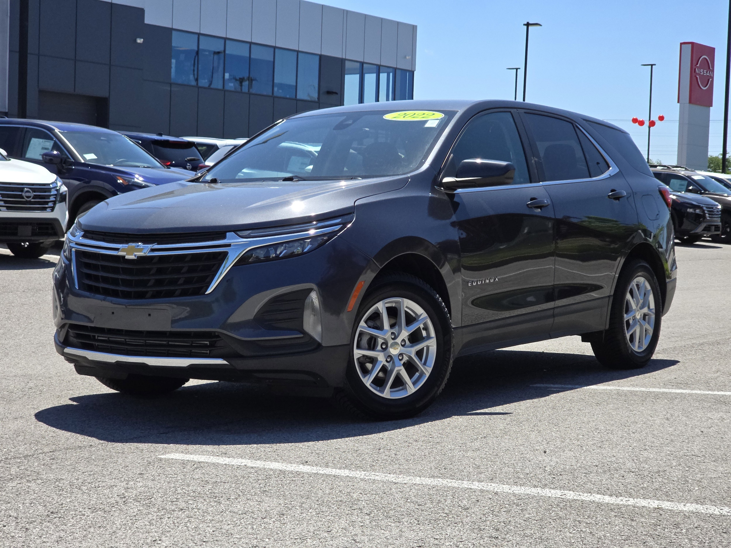 Used 2022 Chevrolet Equinox LT with VIN 3GNAXKEV2NS133706 for sale in Sylvania, OH