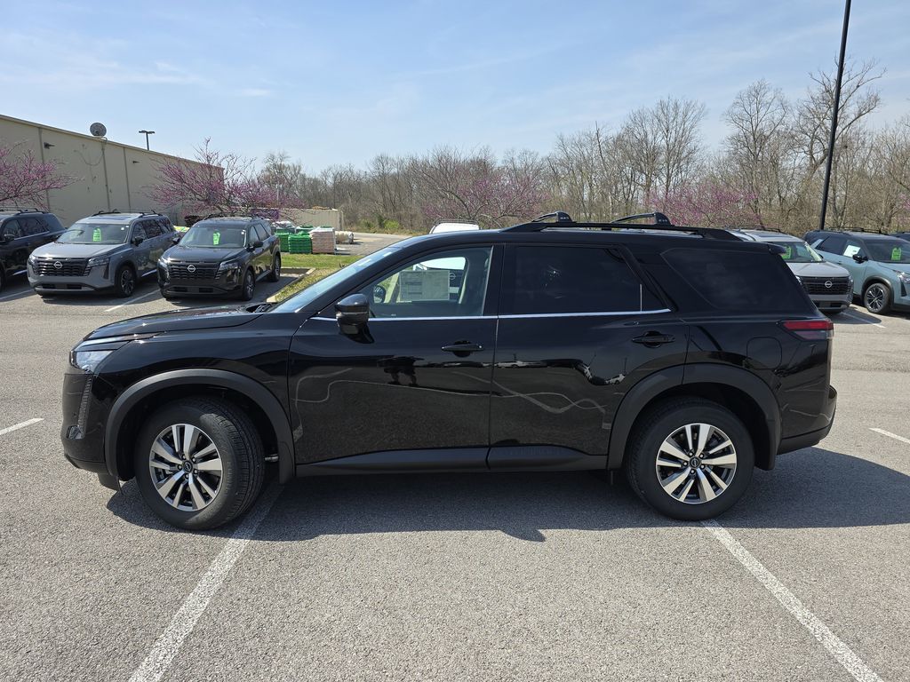 2026 Nissan Pathfinder SL - Photo 18