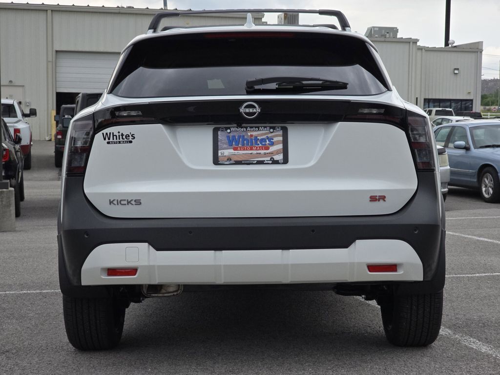 2025 Nissan Kicks SR - Photo 16