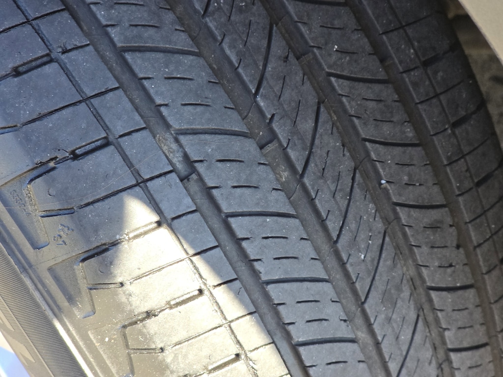 Used 2023 GMC Terrain SLE SUV