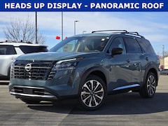 2026 Nissan Pathfinder Platinum Sport Utility