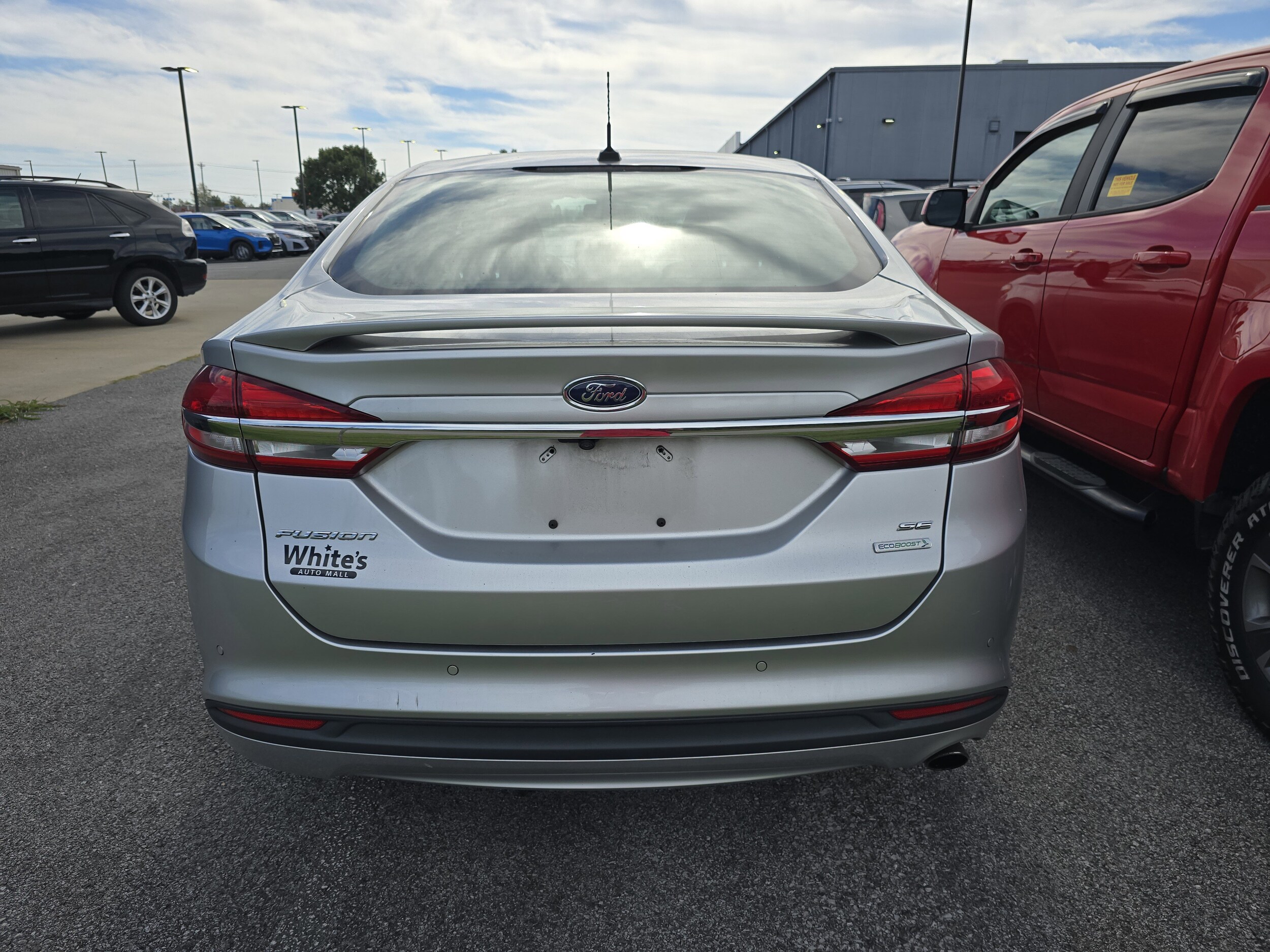 2018 Ford Fusion SE photo 3