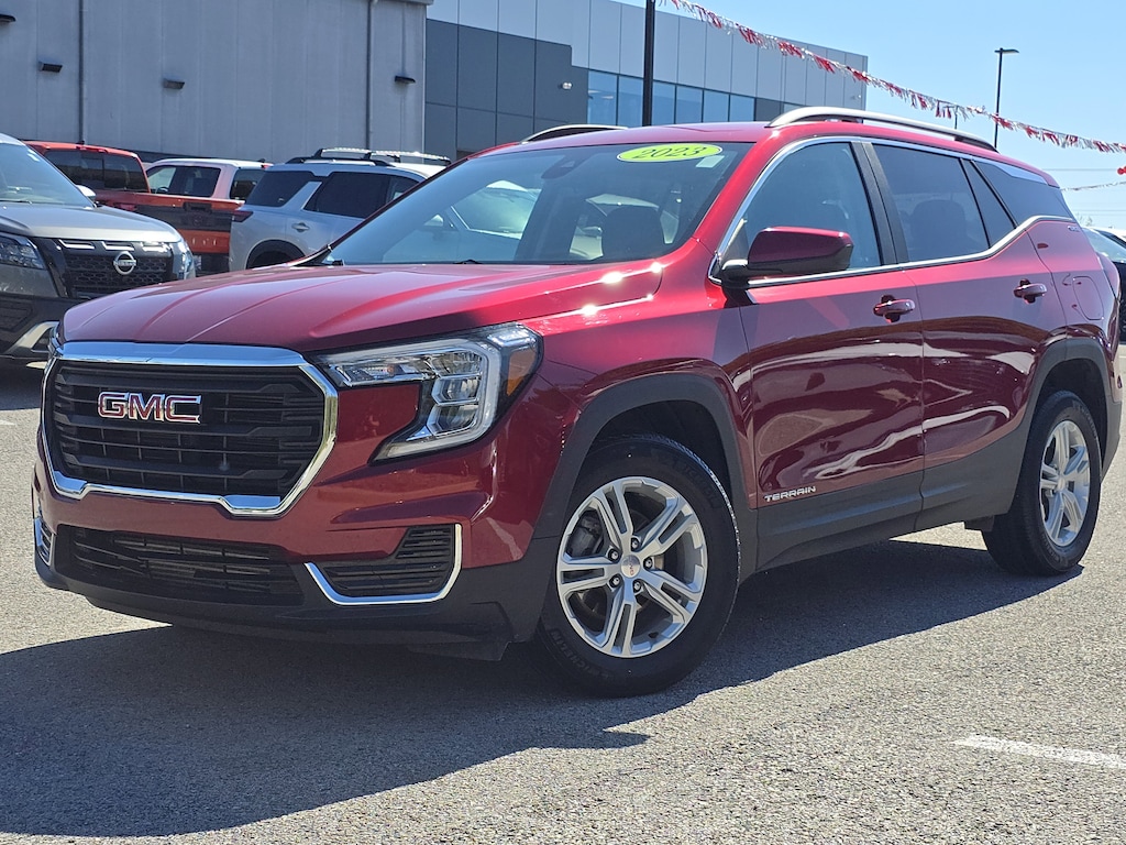 Used 2023 GMC Terrain SLE SUV