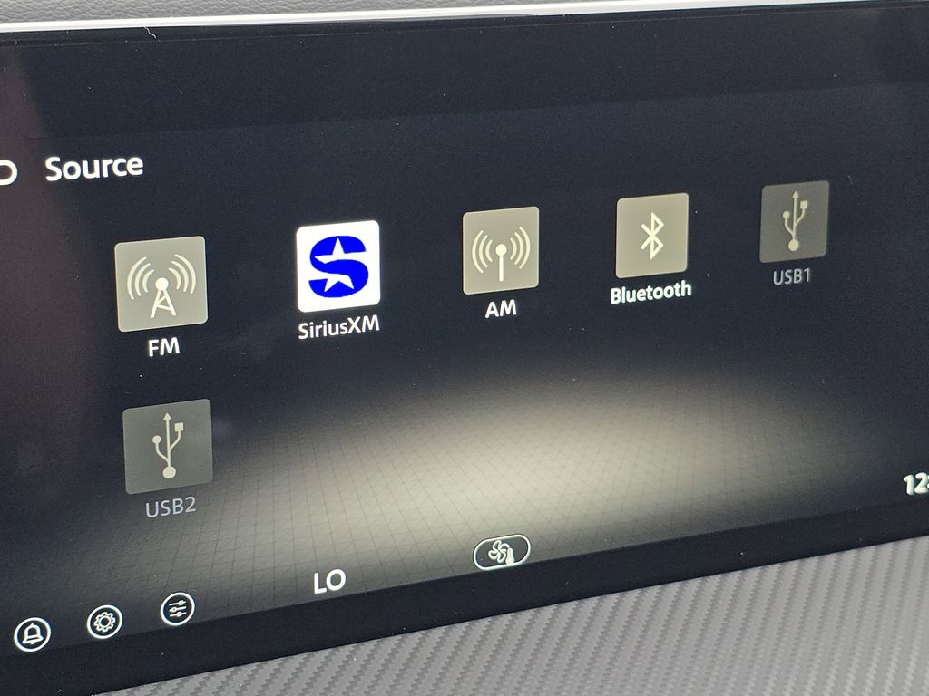 2026 Nissan KICKS SR - Photo 29