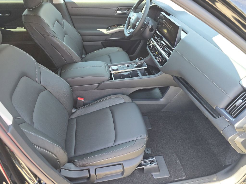 2026 Nissan Pathfinder SL - Photo 28