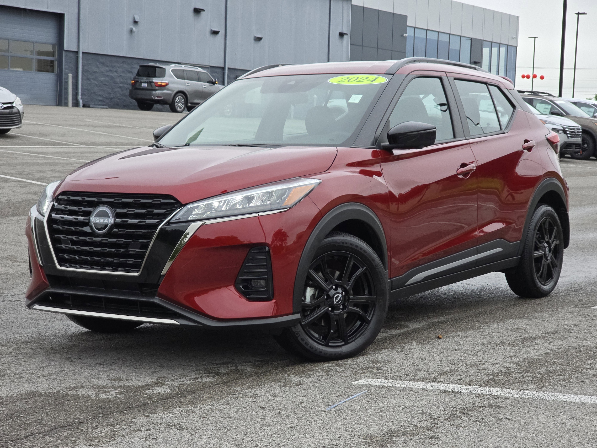 Used 2024 Nissan Kicks SR with VIN 3N1CP5DV1RL554534 for sale in Hopkinsville, KY