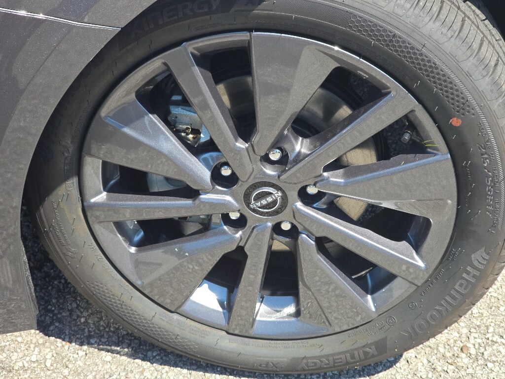 New 2026 Nissan Sentra SL Sedan