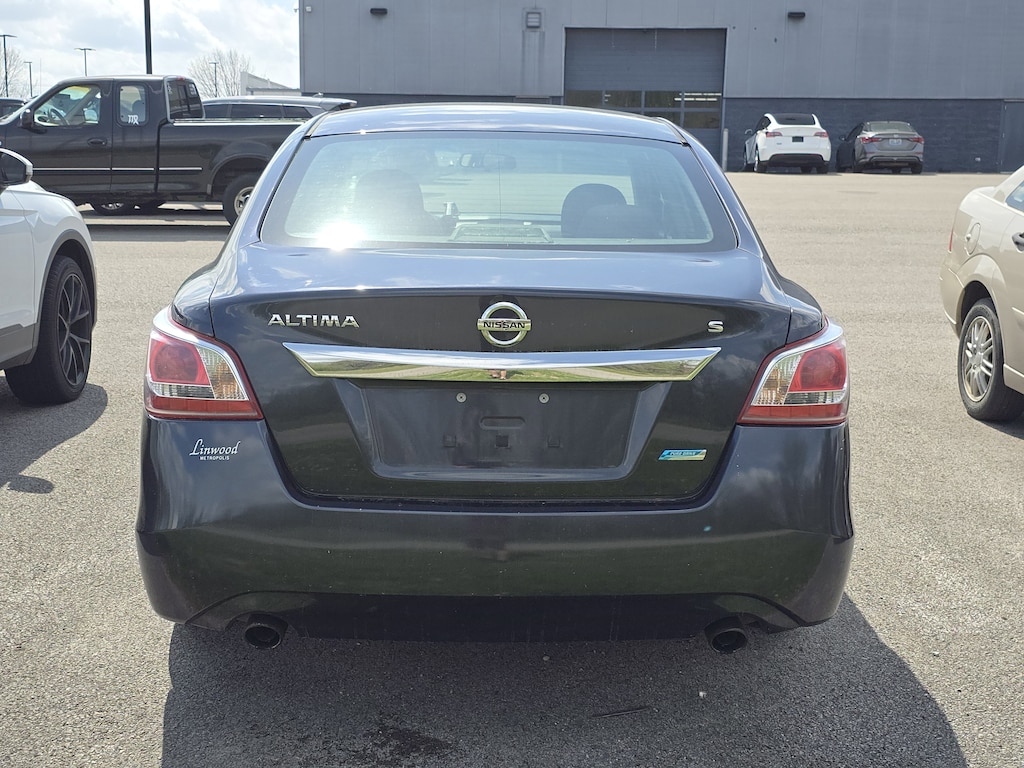 Used 2013 Nissan Altima 2.5 S Sedan
