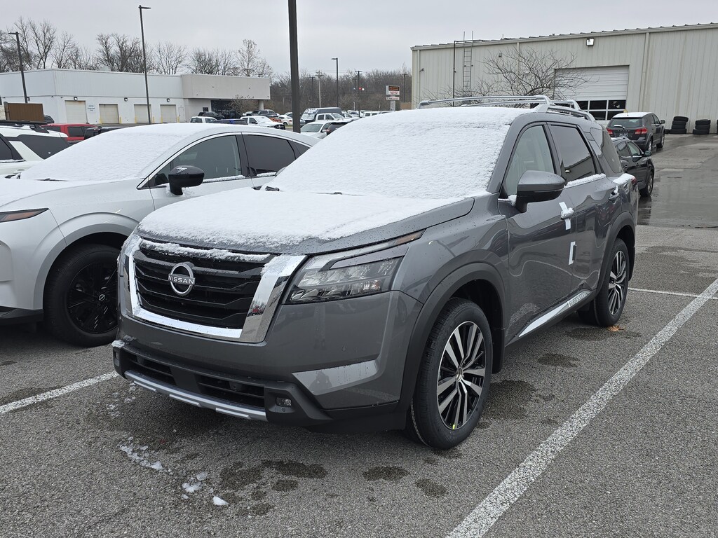 New 2025 Nissan Pathfinder Platinum Sport Utility