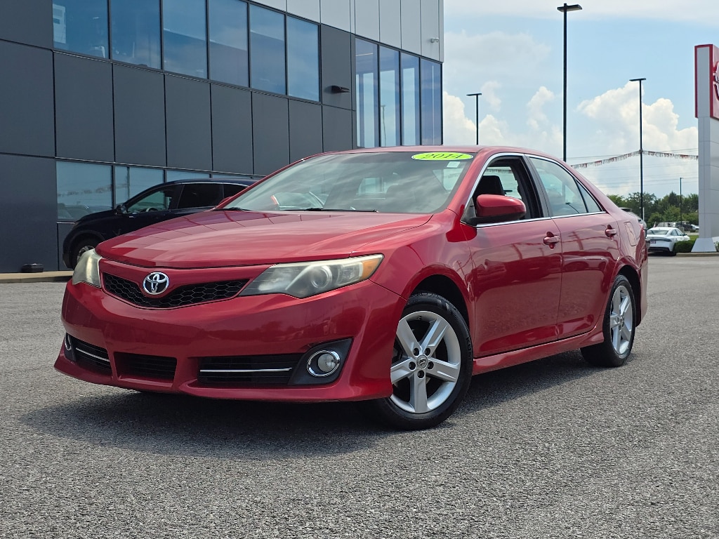 Used 2014 Toyota Camry SE with VIN 4T1BF1FKXEU824640 for sale in Hopkinsville, KY