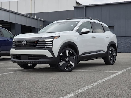 2025 Nissan Kicks SR SUV