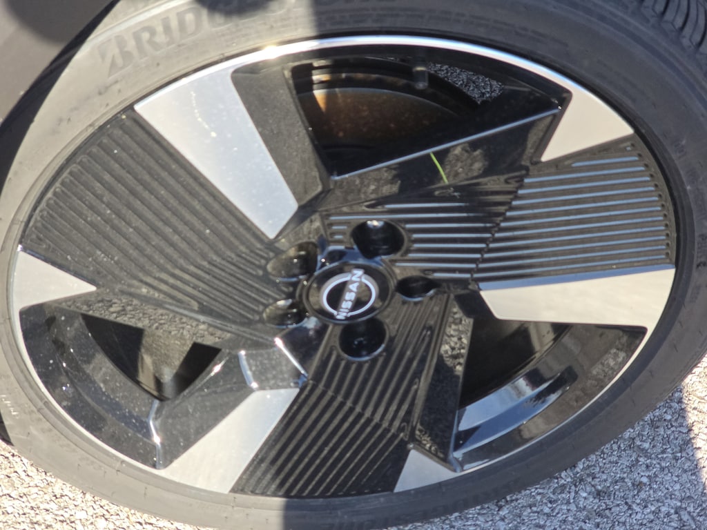 New 2026 Nissan Kicks SR Sport Utility