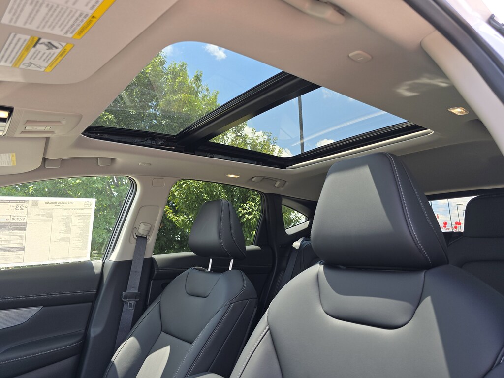 2025 Nissan Murano SL photo 3