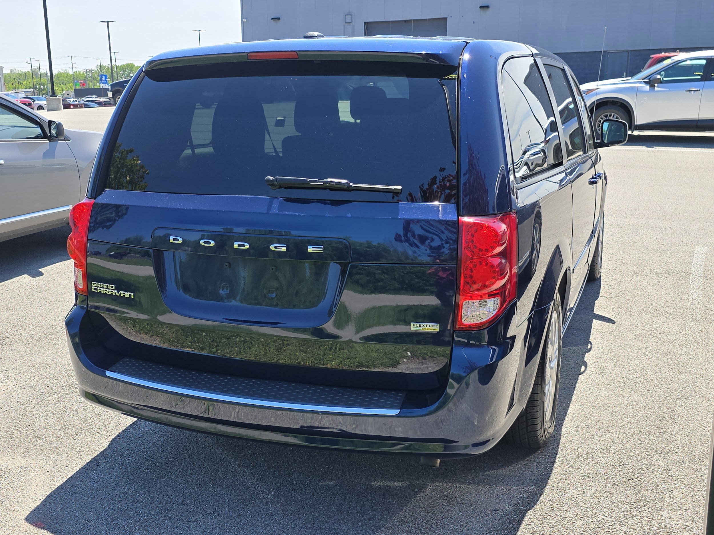 Used 2017 Dodge Grand Caravan SE with VIN 2C4RDGBG9HR638957 for sale in Hopkinsville, KY