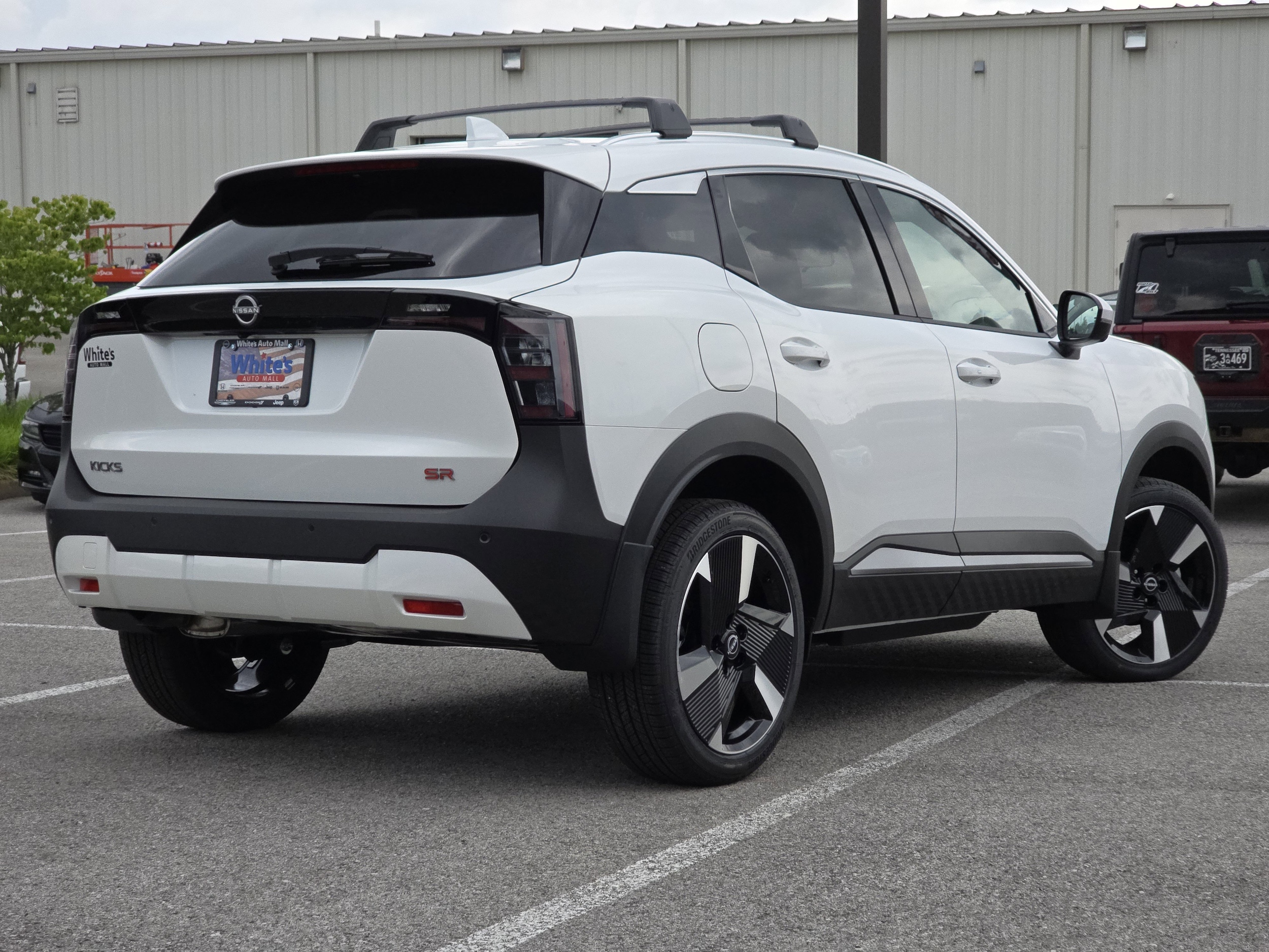 2025 Nissan Kicks SR - Photo 15