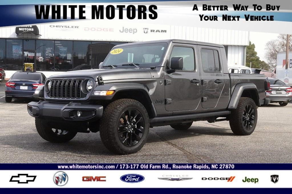 Used 2024 Jeep Gladiator Nighthawk