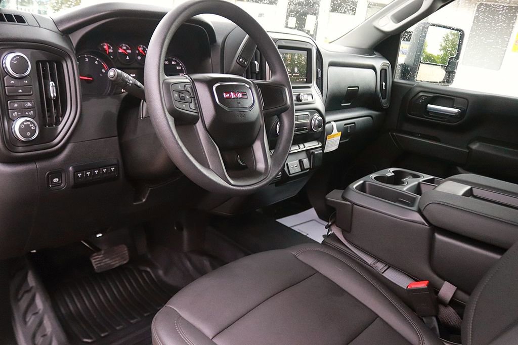 2026 GMC Sierra 3500 Chassis Cab Pro - Photo 13