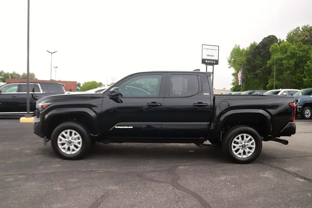 Used 2025 Toyota Tacoma 2WD SR5