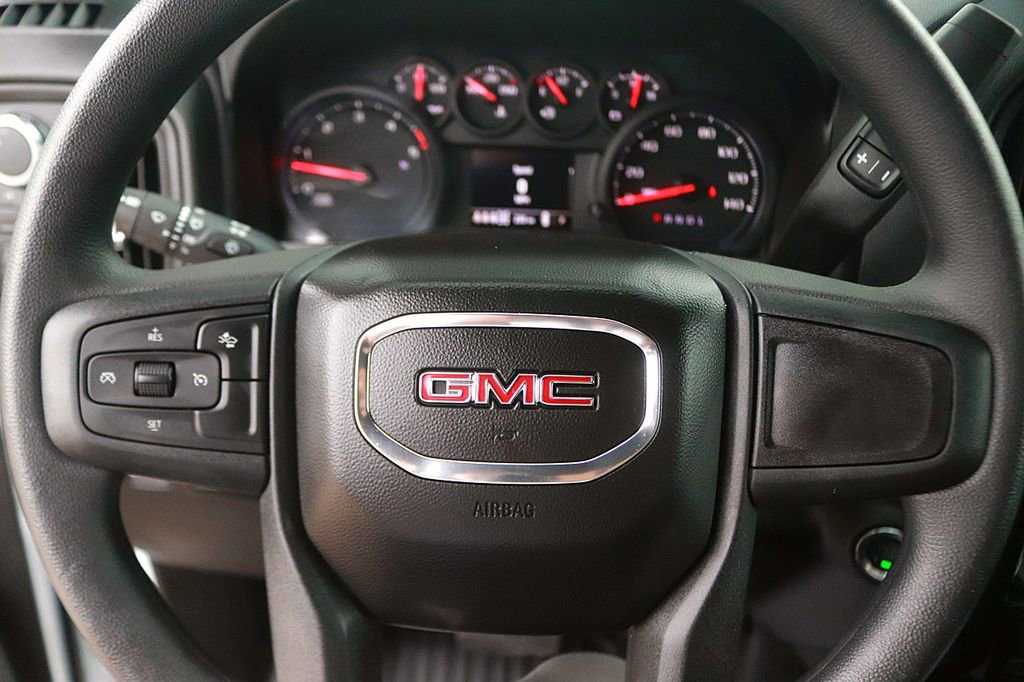 2026 GMC Sierra 3500 Chassis Cab Pro - Photo 16