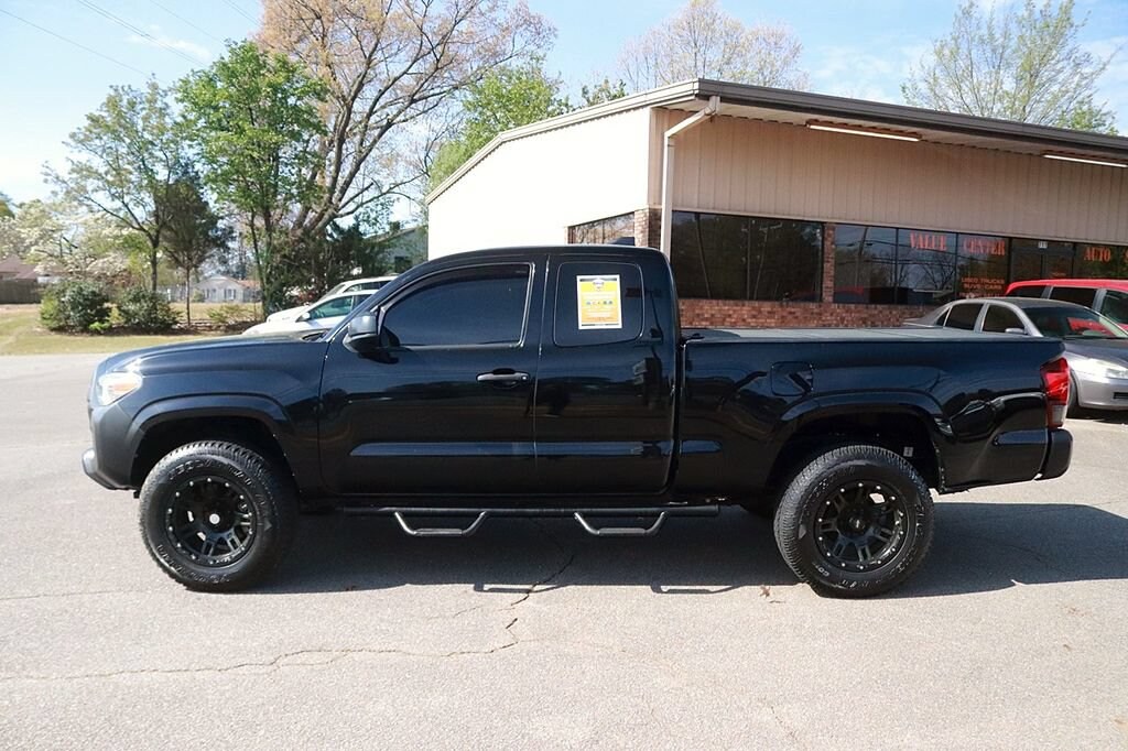 Used 2022 Toyota Tacoma 2WD SR
