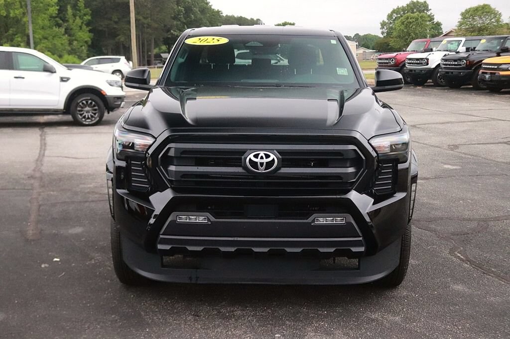 Used 2025 Toyota Tacoma 2WD SR5
