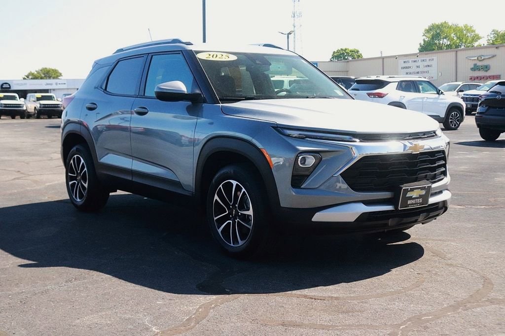 Used 2025 Chevrolet Trailblazer LT SUV