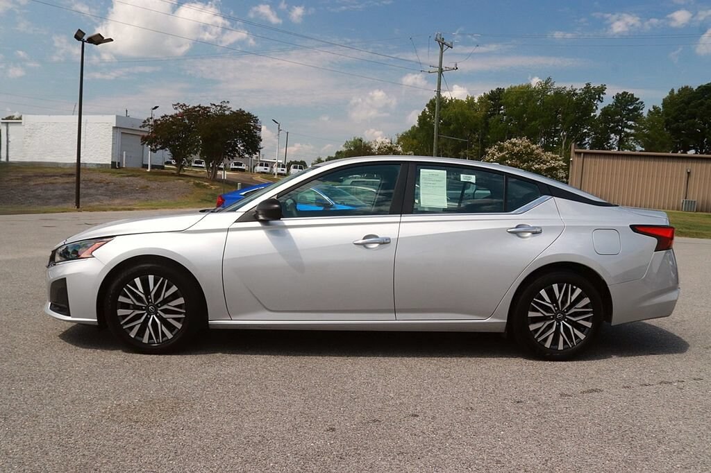 Used 2025 Nissan Altima SV