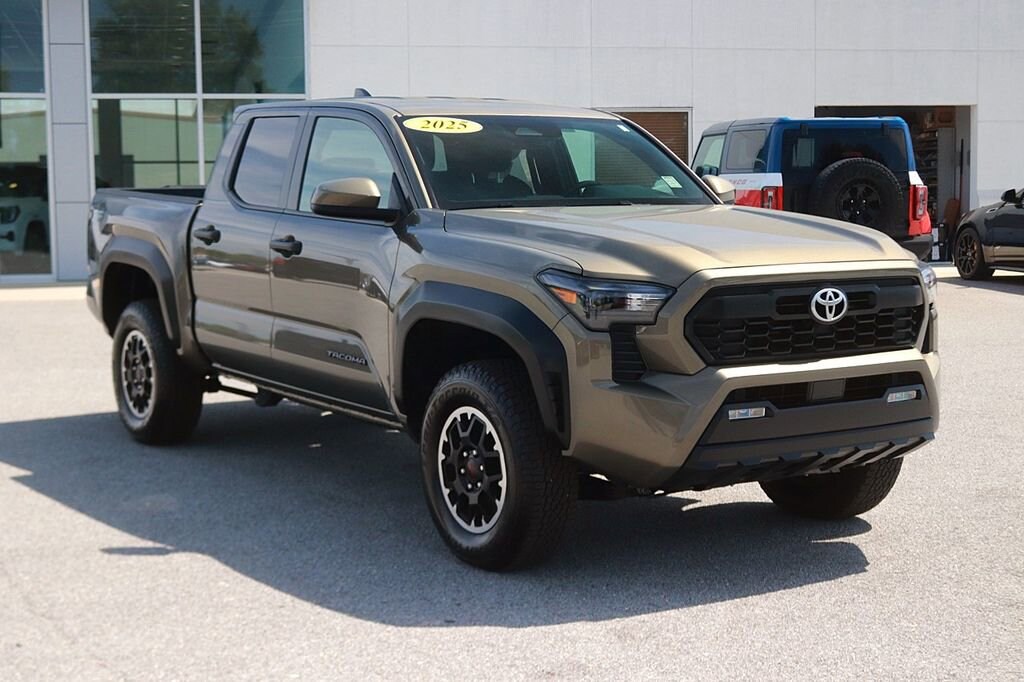 Used 2025 Toyota Tacoma 4WD SR