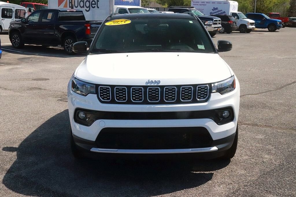 Used 2025 Jeep Compass Limited