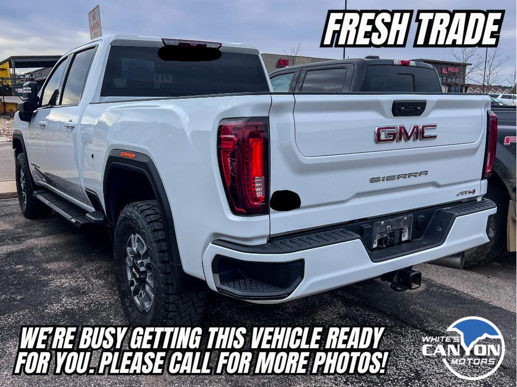 2023 Gmc Sierra 2500 AT4 photo 3