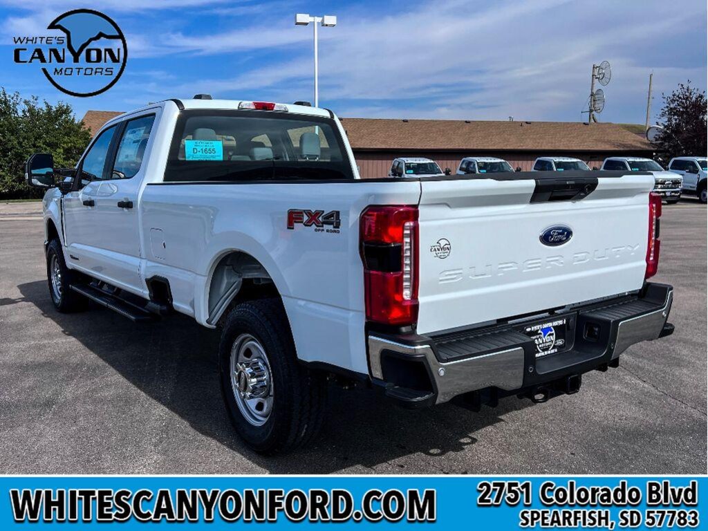 New 2026 Ford F-350 Platinum Truck Crew Cab