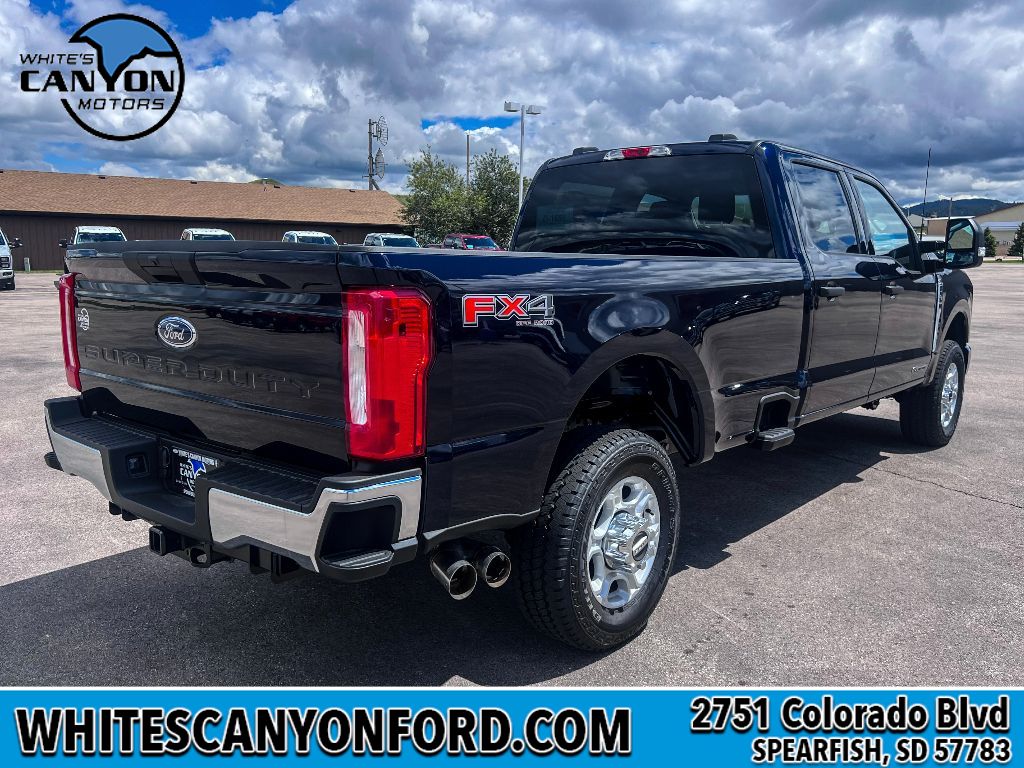 2025 Ford F-350 XLT photo 8