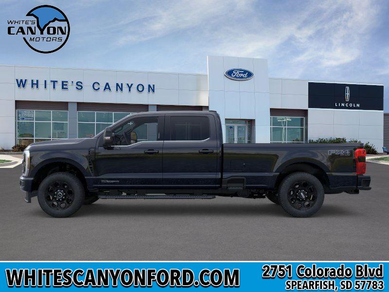 2026 Ford F-350 Lariat photo 2
