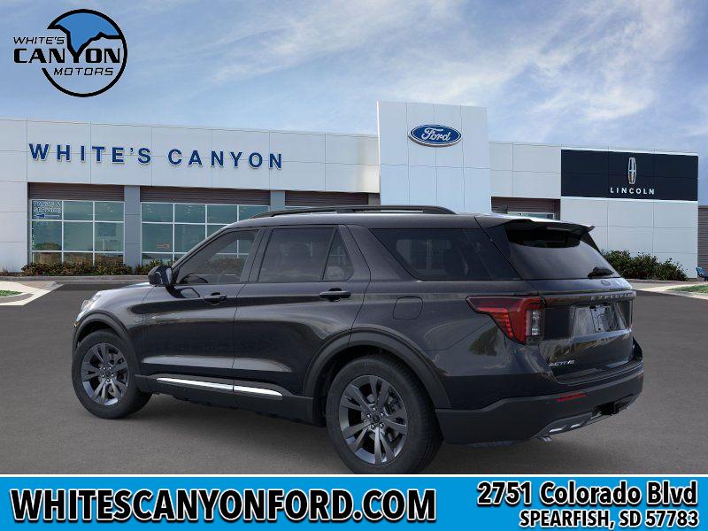 2025 Ford Explorer photo 3