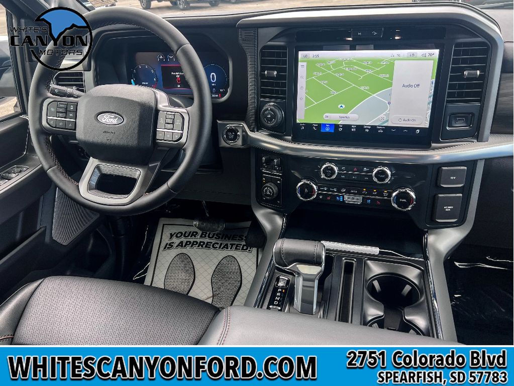 2025 Ford F-150 Lariat photo 4