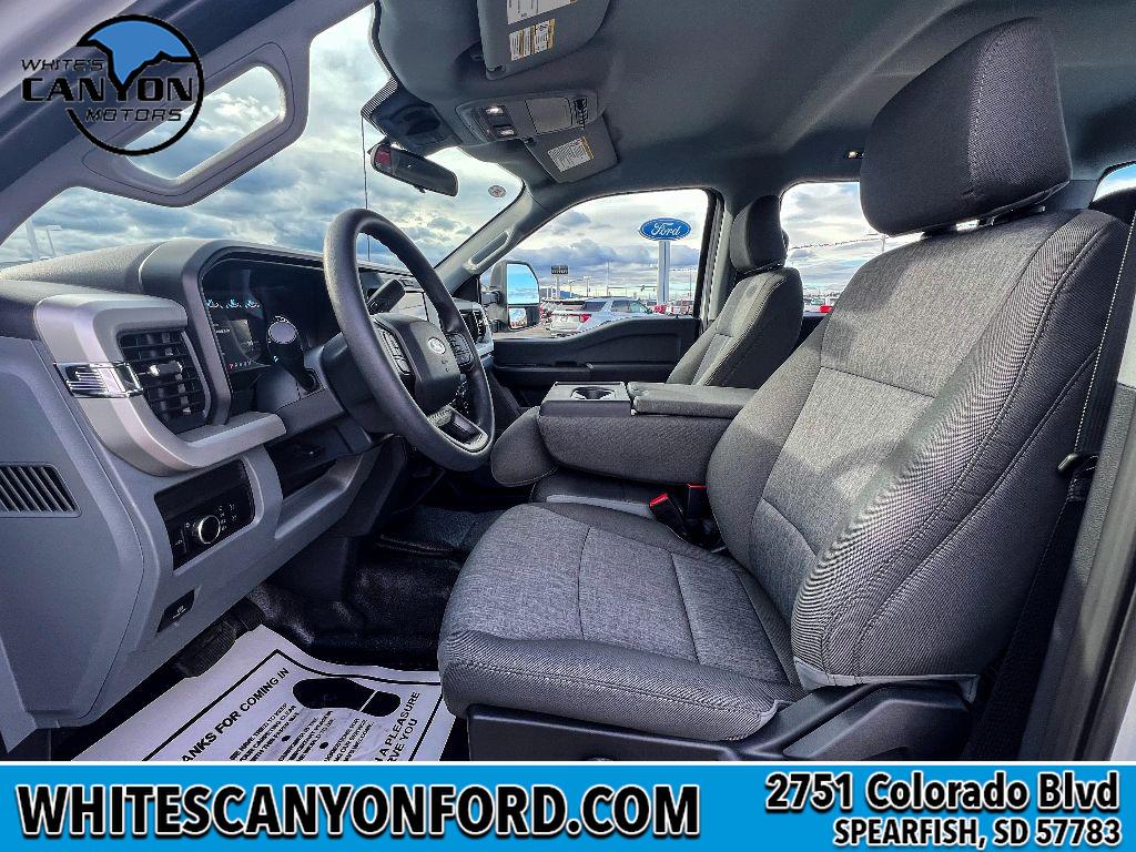 2026 Ford F-350 XL photo 4