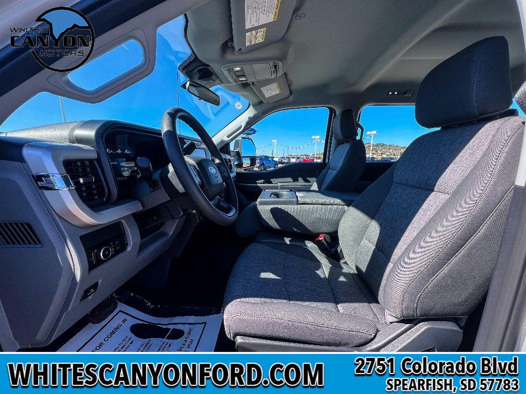 2026 Ford F-350 XL photo 4