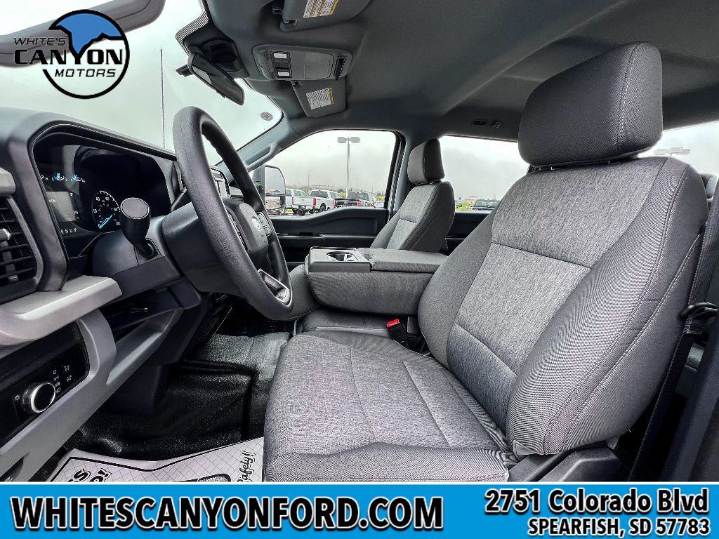 2025 Ford F-450 XL photo 4