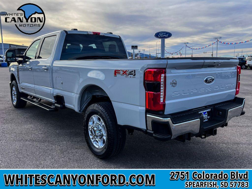 2026 Ford F-350 XLT photo 3