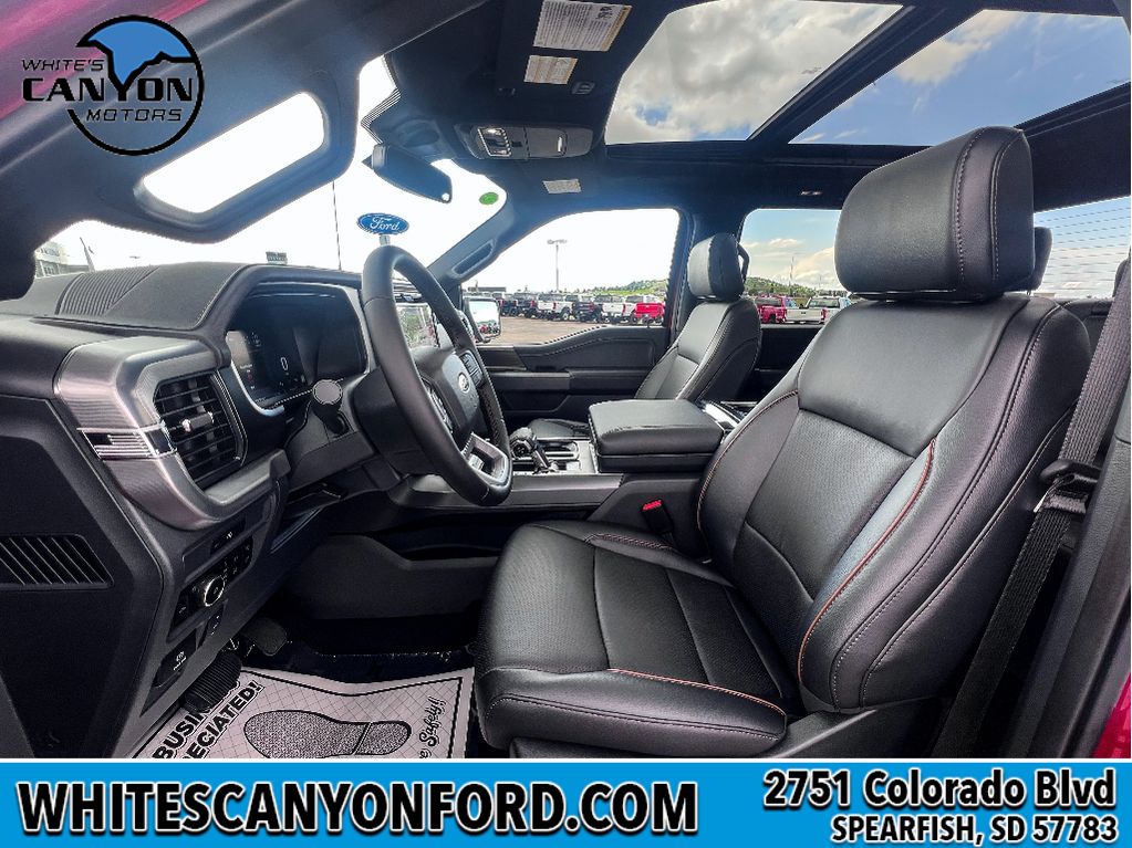2025 Ford F-150 Lariat photo 4
