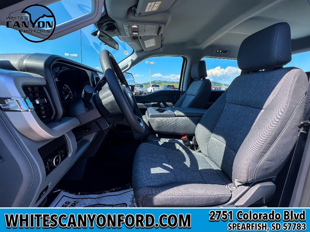 2025 Ford F-250 XL photo 4