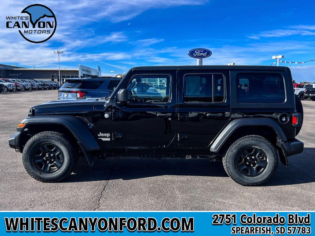 2019 Jeep Wrangler Unlimited Sport photo 2