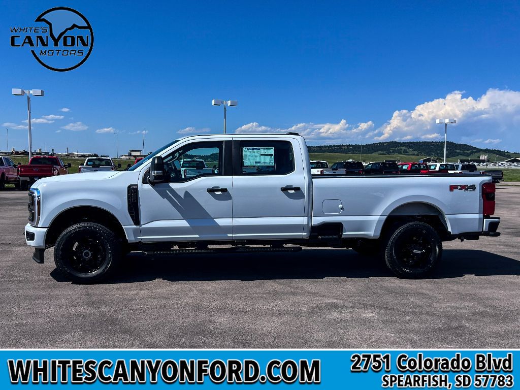 2025 Ford F-250 XL photo 2